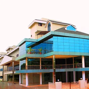 Hotel Polariz, Parassinikkadavu